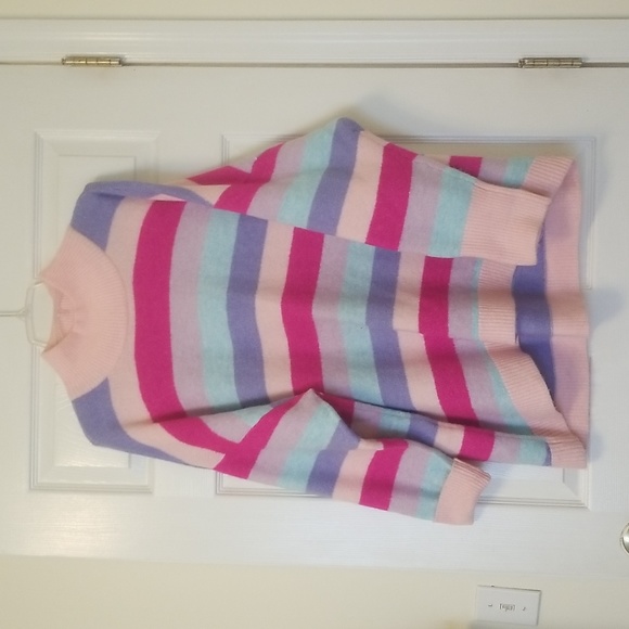 Long Sleeve Sweeper Top by Cabana by Crown & Ivy - Picture 1 of 3